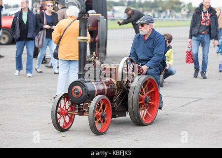 L'aéroport de Cotswold, UK. 30 septembre, 2017. Le 30 septembre, l'aéroport de Cotswold ouvre ses portes au public pour une période de douze heures vintage et de guerre extravaganza pour lever des fonds pour la Royal British Legion et battant 4 liberté crédit : Paul hastie/Alamy live news Banque D'Images