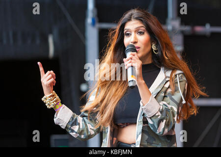 Croydon, London, UK. 30 septembre, 2017. tasha tah fonctionne à Croydon, festival international de mela wandle park Croydon, Royaume-Uni. 30 septembre, 2017. tasha tah. crédit : Steve parkins/Alamy live news Banque D'Images