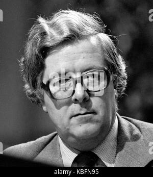 Richard Edward Geoffrey Howe, le Baron Howe d'Aberavon, CH, PC, QC, connu de 1970 à 1992, Sir Geoffrey Howe, était un homme politique conservateur britannique. Droit exclusif David Cole - Portrait Presse Archives Service Banque D'Images