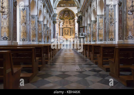 Amalfi, Italie, le 11 août 2014 : la cathédrale d'Amalfi, zone centrale liturgique. L'église est dédiée à l'Apôtre Saint André. Un Baroqye ar Byzantine Banque D'Images