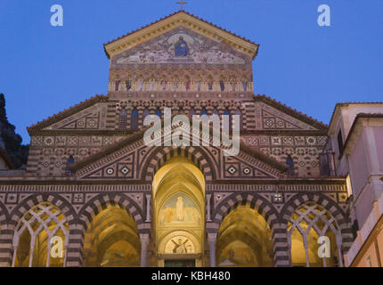 Amalfi, Italie, 11 août 2014 : Cathédrale d'Amalfi (IT.Duomo di Amalfi), une structure catholique romaine, dédiée à l'Apôtre Saint Andrew. Pröslöslf Banque D'Images