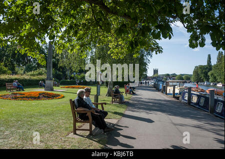 Riverside Walk, Henley-on-Thames, Oxfordshire, UK Banque D'Images