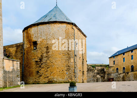 Château de Sedan (Ardennes, France), l'un des plus grand château médiéval d'Europe ; Schloss von Sedan (Frankreich) Banque D'Images