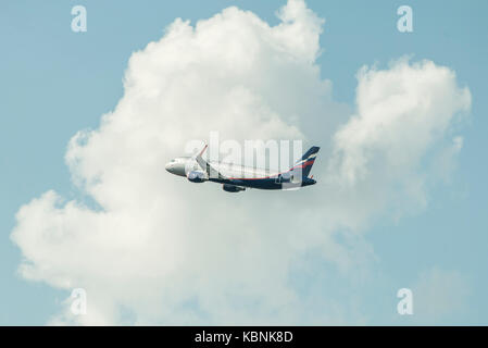 Duesseldorf Allemagne - 03.09.2017 airbus aeroflot départ avion décoller à l'aéroport international de Düsseldorf Banque D'Images