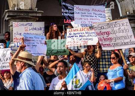 Antigua, Guatemala - 15 septembre 2017 : les habitants de protester contre la corruption du gouvernement sur l'indépendance du Guatemala Banque D'Images