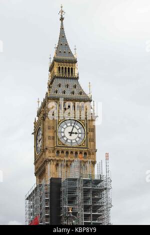 Londres, Royaume-Uni. 30Th sep 2017. un nouveau rapport publié par le parlement membres les coûts de réparation pour l'elizabeth tower aka Big Ben dans le palais de Westminster ont maintenant doublé d'environ £61m. le projet est plus complexe et vaste que prévu en 2016, lors de l'estimation de $29m a été faite. crédit : claire doherty/pacific press/Alamy live news Banque D'Images