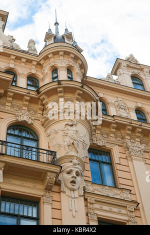 Fragment de style art Nouveau (Jugendstil) sur un bâtiment, Riga, Lettonie. Banque D'Images
