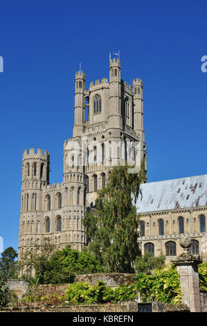 Tour ouest, cathédrale d'Ely, Cambridgeshire, Angleterre, RU Banque D'Images