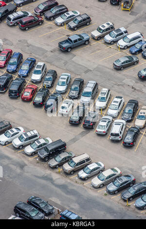 Vue aérienne du terrain de stationnement du sud 10e rue au centre-ville de Minneapolis. Banque D'Images