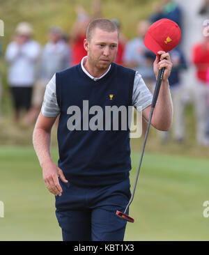 Samedi 30 Septembre 2017 : Daniel Berger, de l'United States réagit après un putt sur le 16e trou lors de la quatrième ronde de la Coupe des Présidents à Liberty National Golf Course à Jersey City, New Jersey. Gregory Vasil/CSM Banque D'Images