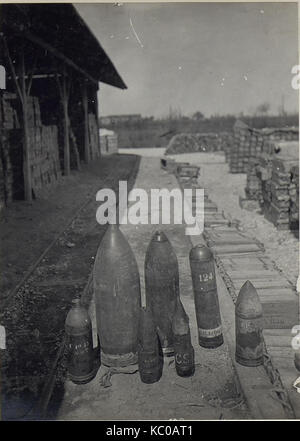 Rit. Franz. Englische sous-munitions. (Terzo, Mitte Mai 1918 BildID.) (15665027) Banque D'Images