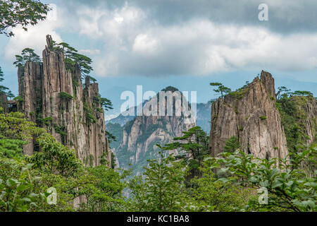 Vue depuis le pic commence à croire, jaune, montagne huangshan, Chine Banque D'Images