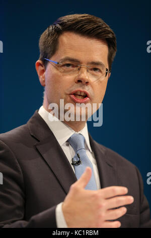 James Brokenshire Député Secrétaire D'État À La Conférence Du Parti Conservateur D'Irlande Du Nord 2017 Manchester Central, Manchester, Angleterre Le 1er Octobre 2017 S'Adresse À La Conférence Du Parti Conservateur 2017 À Manchester Central, Manchester, Angleterre Crédit: Allstar Picture Library/Alay Live News Banque D'Images