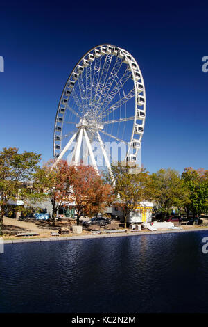 Montréal, Canada, 1 octobre, 2017. la grande roue situé dans le bassin Bonsecours, dans le Vieux-Port de Montréal.credit:Mario Beauregard/Alamy live news Banque D'Images