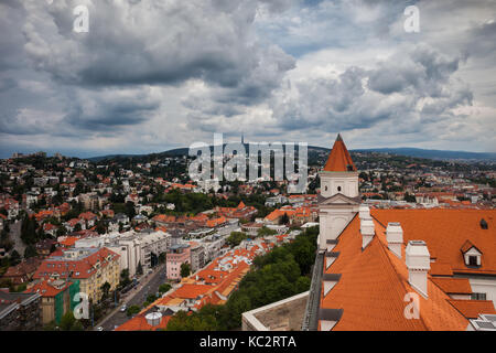 La Slovaquie, Bratislava, vue sur la ville depuis la tour du château de Bratislava Banque D'Images