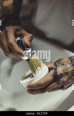 Coiffure faire tatoué récolte foam Banque D'Images