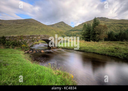 Glen Kinglas, Butter Bridge, Arrochar Alps, Cowal Peninsula, Argyll and Bute, Écosse, Royaume-Uni Banque D'Images