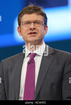 Greg Clark Député Secrétaire D'État Aux Affaires, À L'Énergie Et À La Stratégie Industrielle Conférence Du Parti Conservateur 2017 Manchester Central, Manchester, Angleterre 02 Octobre 2017 S'Adresse À La Conférence Du Parti Conservateur 2017 À Manchester Central, Manchester, Angleterre Crédit: Allstar Picture Library/Alay Live News Banque D'Images