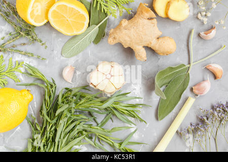 Diverses herbes pour vin chaud, thé ou teinture Banque D'Images