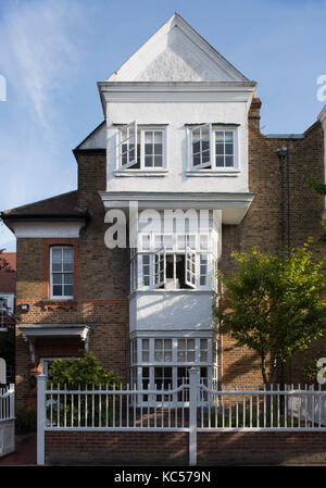 Une grande maison de style Arts and Crafts à 1 Route de Blenheim à Bedford Park, Chiswick, Londres, UK Banque D'Images