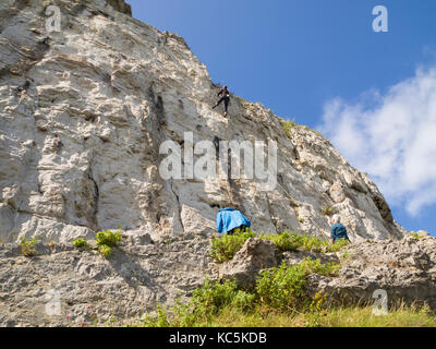 Les alpinistes à l'escalade le grand orme Llandudno North Wales Banque D'Images