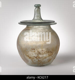 Urne cinéraire en verre avec couvercle, mi-1er-2ème siècle A.D Banque D'Images