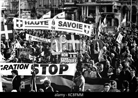 Le Front national français organise un rassemblement à Lyon pour protester contre la construction prochaine de la Grande Mosquée de Lyon, Lyon (France) Banque D'Images