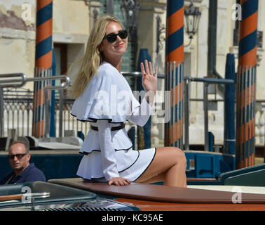 74e festival du film de Venise - celebrity sightings - jour 5 avec : chiara ferragni où : Venise, Italie Quand : 02 sep 2017 source : wenn.com Banque D'Images