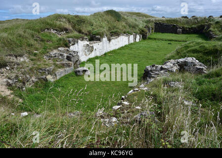 Site de St Piran's église près de l'Oratoire montrant l'enveloppe du bâtiment d'origine qui a été relocalisé à éviter le problème de l'empiètement du sable. Banque D'Images