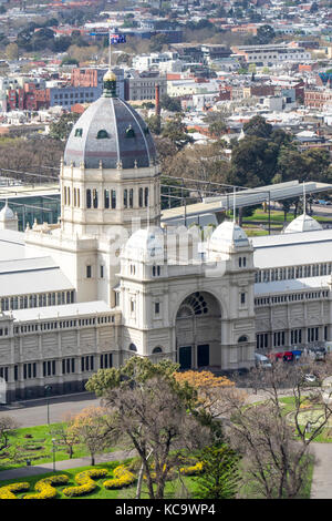 Le Palais Royal des Expositions et Musée de Melbourne derrière, dans les jardins Carlton, Melbourne, Victoria, Australie. Banque D'Images