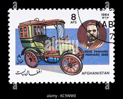 Timbre-poste d'Afghanistan représentant René Panhard et un landau 1899 automobile. Banque D'Images