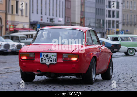 Augsburg, Allemagne - 1 octobre 2017 : Alfa Romeo 2000 gt veloce gtv oldtimer voiture à l'fuggerstadt classic oldtimer 2017 rallye le 1 octobre, 2017 dans Banque D'Images