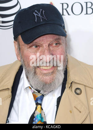 Photo du dossier - New York, NY - 25 avril : Chuck Low assiste à la projection nocturne de clôture de « Goodfellas » au Tribeca Film Festival 2015 le 25 avril 2015 au Beacon Theatre de New York. Crédit: John Palmer/Mediapunch Banque D'Images