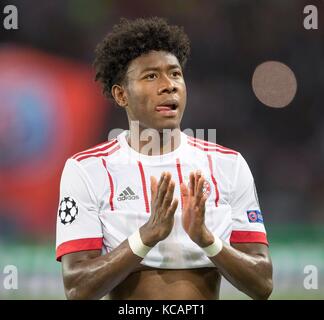 Paris, Frankreich. 27 septembre 2017. David ALABA (M) geste, geste, Ligue des Champions de Fussball, Vorrunde 2. Spieltag, Gruppe B, Paris réunis Germain - FC Bayern Munich (M) 3:0, AM 27.09.2017 in Paris/ Frankreich. |utilisation dans le monde entier crédit : dpa/Alamy Live News Banque D'Images