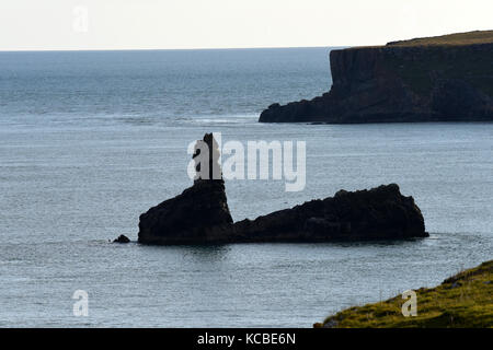 Church Rock près de Broadhaven South Beach à Pembrokeshire, Pays de Galles de l'Ouest, Royaume-Uni Banque D'Images