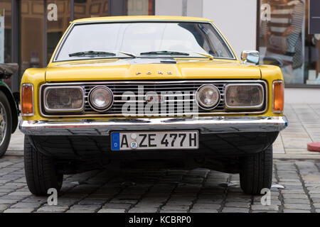 Augsburg, Allemagne - Octobre 1, 2017 : Ford Taunus gt oldtimer voiture à l'fuggerstadt classic oldtimer 2017 rallye le 1 octobre, 2017 à Augsbourg, germa Banque D'Images