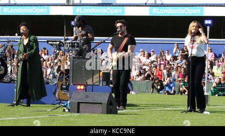 Game4Grenfell - Charity football match at Loftus Road Stadium, South Africa Road, Londres avec la participation de : Emeli Sande, Marcus Mumford, Rita Ora où : Londres, Royaume-Uni quand : 02 Sep 2017 crédit : WENN.com Banque D'Images