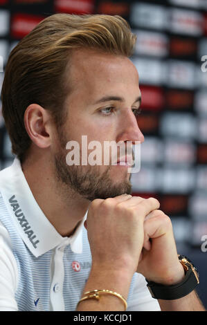 Harry Kane, en Angleterre, lors d'une conférence de presse au centre d'entraînement d'Enfield, à Londres. Banque D'Images