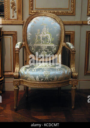 Fauteuil (un des quatre) (partie d'un ensemble), ca. 1770, français, Paris, en acajou sculpté et doré, soie damassée moderne, H. 43 7/8 x W Banque D'Images