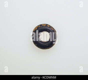 Bead, Roman, verre, Diam. : 1 1/16 x 3/8 in. (2,7 x 0,9 cm), verre Banque D'Images