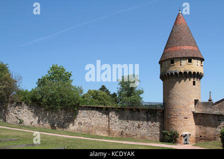 Remparts de Cluny : tour de Fabry Banque D'Images