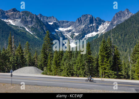 Cascades nord autoroute 20 nord en cascases parc national dans le nord de l'état de Washington aux États-Unis Banque D'Images