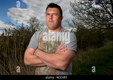 Baignoire rfc player duncan bell, qui admet à la souffrance avec la dépression. Banque D'Images