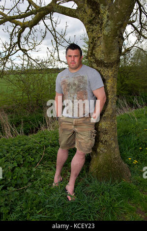 Baignoire rfc player duncan bell, qui admet à la souffrance avec la dépression. Banque D'Images