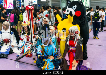 Pikachu et mascottes kumamon avec caractères anime japonais à 2017 Shenzhen (Chine juste jeu comic-con). Banque D'Images