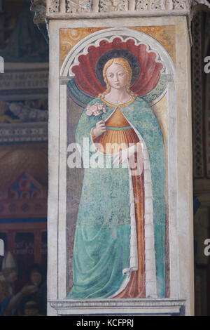 Fresque représentant saint fina dans l'église de Sant'Agostino à San Gimignano, Toscane, Italie Banque D'Images