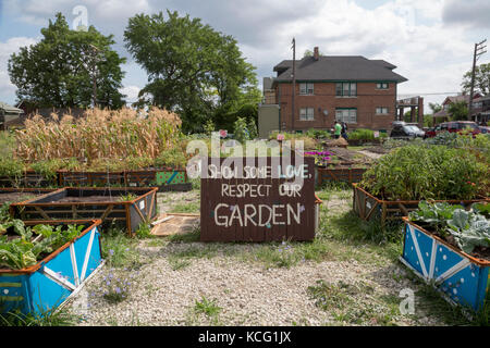 Detroit, Michigan - un jardin communautaire dans un quartier à faible revenu. Banque D'Images