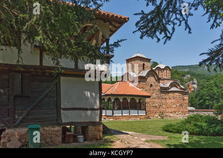 Vue imprenable sur l'église dans le monastère de Poganovo de Saint Jean le théologien, Serbie Banque D'Images