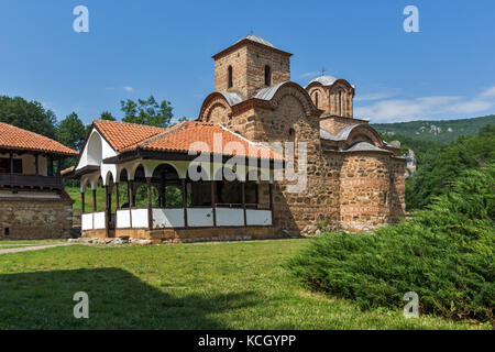 Vue imprenable sur l'église dans le monastère de Poganovo de Saint Jean le théologien, Serbie Banque D'Images