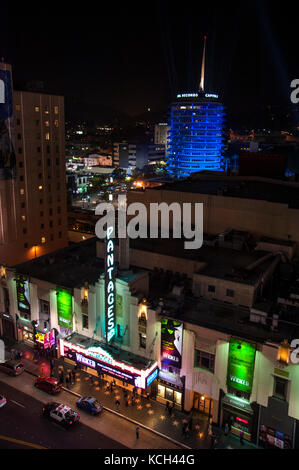 Le Pantages Theatre, Walk of Fame et Capitol Records à Hollywood la nuit Banque D'Images